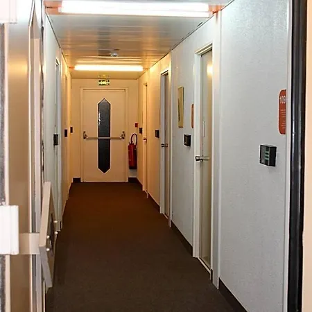 Hotelf1 Saint-die Hotel *