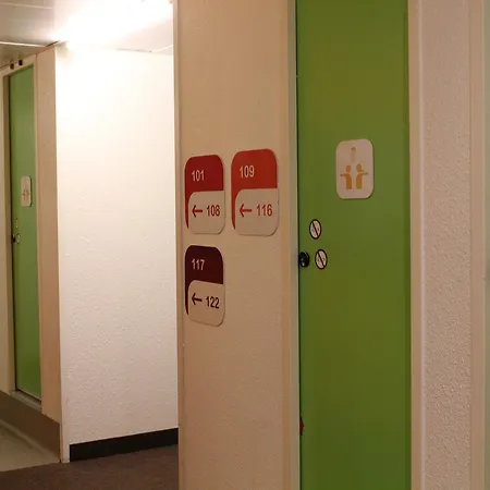 Hotelf1 Saint-die * Saint-Die-des-Vosges