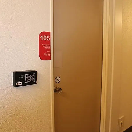 Hotelf1 Saint-die Saint-Die-des-Vosges