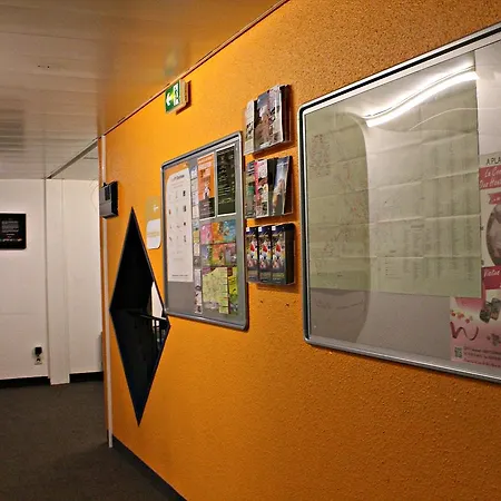 فندق Hotelf1 Saint-die