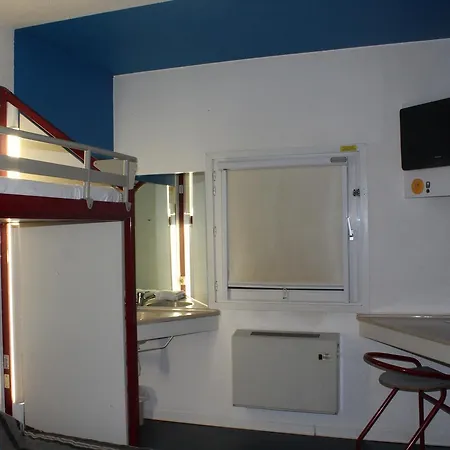 Hotelf1 Saint-die * Saint-Die-des-Vosges