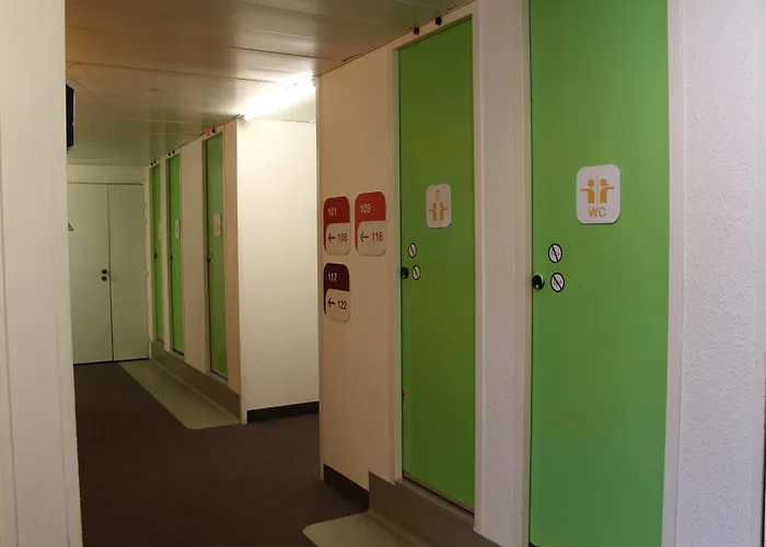 Hotelf1 Saint-die * Saint-Die-des-Vosges